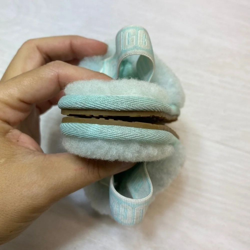 UGG Baby Girls Size 6 Fluff Yeah Slide Slipper Light Blue Sheepskin Backstrap